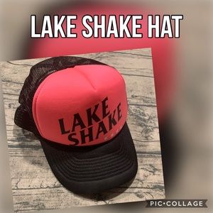 Lake Shake trucker pink/black hat